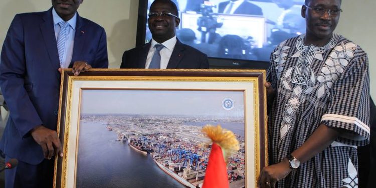 Zida a visité le Port d&rsquo;Abidjan