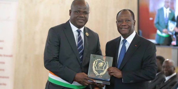 Désigné meilleur élu local : Ce que le Maire de Grand-Lahou a décidé de faire de l’argent