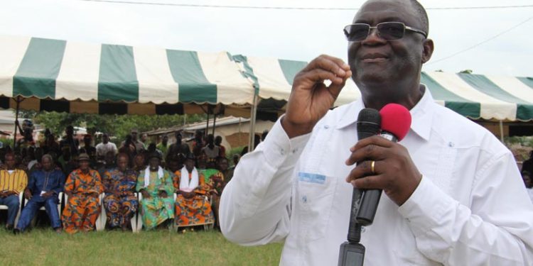 Kacou Guikahué mobilise le peuple guébié: «Donnez-moi la victoire de Ouattara au premier tour»