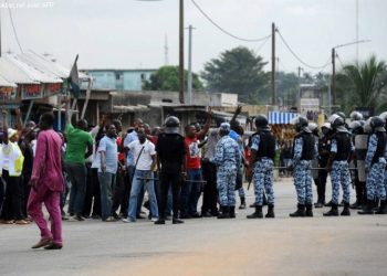 Côte d’Ivoire : La police disperse des manifestations de l’opposition à Abidjan