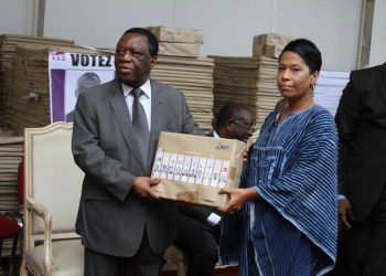 La CEI remet la liste électorale définitive et le spécimen du bulletin de vote aux candidats