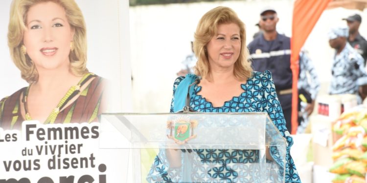 Présidentielle/Mme Ouattara aux femmes du vivrier :« Avec Ado, chaque ivoirien pourra bénéficier du progrès à venir»