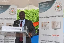 Carte consulaire: Comment les agents de l’entreprise de Adama Bictogo rackettent la communauté burkinabè (Acte 2)