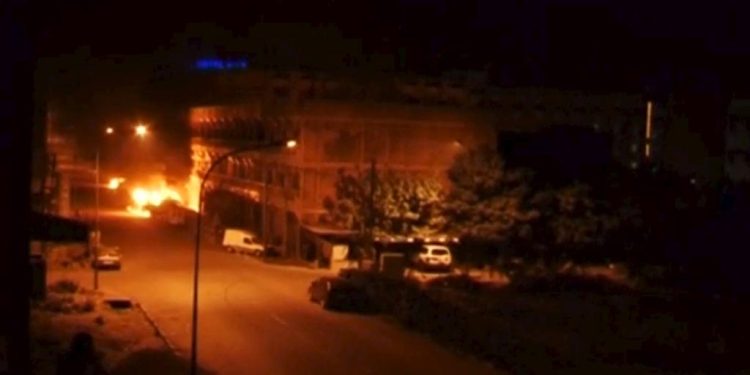Attaque jihadiste à Ouagadougou: un air de déjà vu