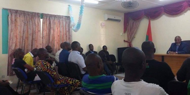 Le Consul fait la paix avec le Camjbci