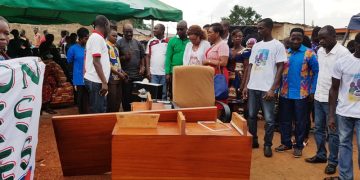 Lutte contre la pauvreté : N&rsquo;da Adou Nicolas vole au secours des populations d&rsquo;Arah