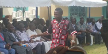 L&rsquo;artiste Sam Soro en pleine attraction