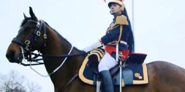 En visite d’Etat en Chine: Macron offre un cheval à Xi Jinping