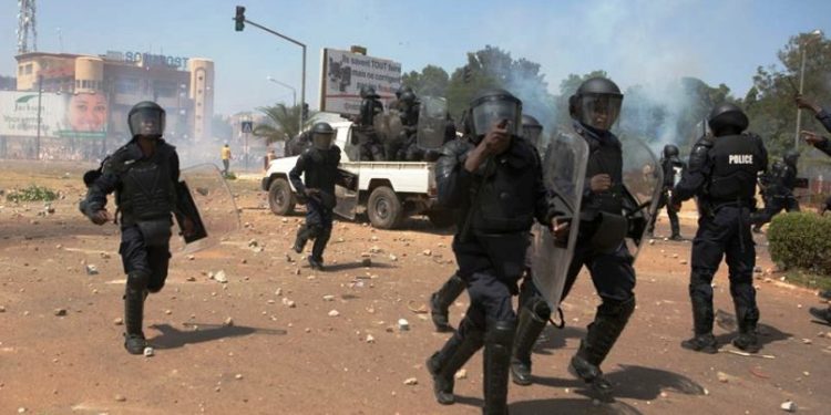 Burkina Faso : La grève du Synacsab empêchée par la police