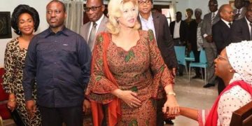 Inondations en Côte d’Ivoire : La 1ère dame aux cotés des familles éplorées