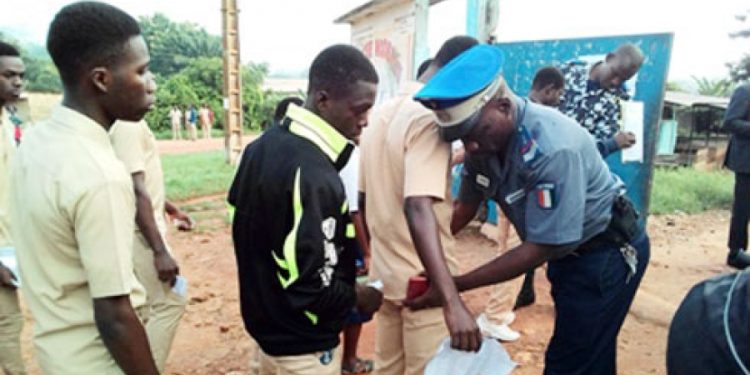 Yamoussoukro : Une trentaine d’élèves pris en flagrant délit de tricherie au Bac