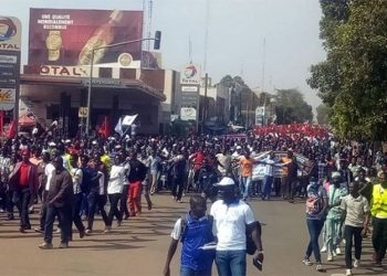 Hausse du coût du  carburant: Des milliers de Burkinabè ont protesté dans les rues