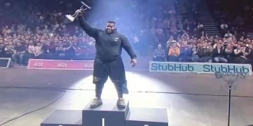 Champion du monde en Log- Lift: Le Cfop reclame un hommage des autorités à Iron biby