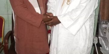 Côte d’Ivoire : Le Dircab de Roch rend visite à plusieurs chefs burkinabè dont le Cheick Aziz Sarba