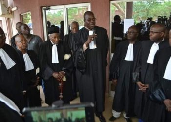 Justice/Burkina Faso: Les avocats reconduisent leur grève