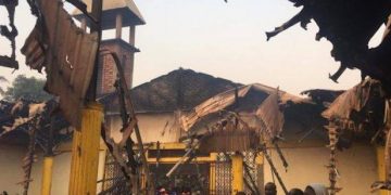 Terrorisme/Burkina Faso : Au moins 5 personnes dont un prêtre tuées dans une Eglise