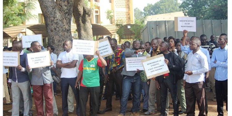 Médias publics/Burkina : Le SYNATIC dans les rues pour se faire entendre