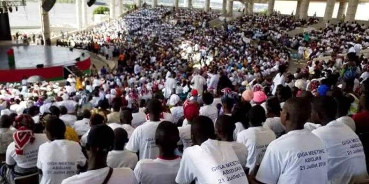 Meeting de soutien à Roch : Les organisateurs gagnent le pari de la mobilisation à Abidjan