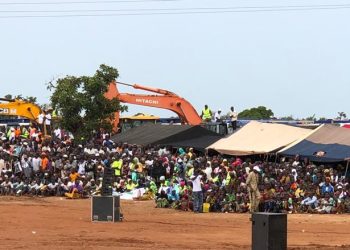 Burkina: Roch Kaboré lance les travaux de bitumage de l’axe Sapaga-Pouytenga-Boulsa