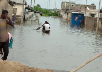 Inondations à Grand-Bassam : Jean-Louis Moulot fait intervenir des pompes