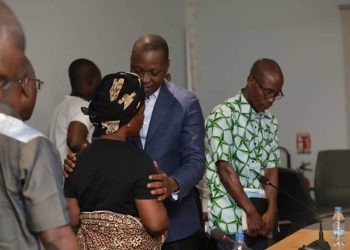 Pour la mise en bière de son fils: Le père du jeune retrouvé mort sur un vol d&rsquo;Air France s&rsquo;est envolé, lundi, pour Paris