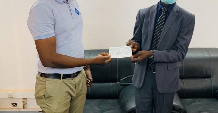 Lutte contre le Coronavirus: Burkina Mobile fait don de 1,5 million FCFA au Ministère de la Santé