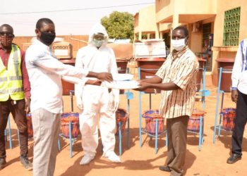 Lutte contre le Covid-19: Fortune Moto fait don de matériel de protection à Pouytenga