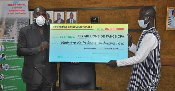 Lutte contre le Covid-19: L&rsquo;opposition burkinabè mobilise 6 millions au profit du ministère de la santé