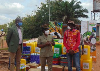 Covid-19: SCINPA offre des kits sanitaires aux lycées modernes d&rsquo;Agboville 