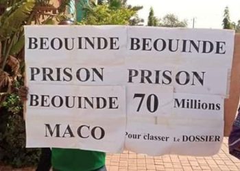 Affaire « 77 véhicules »: Des manifestants réclament le départ du maire de Ouagadougou