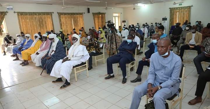 En visite à Djibo: Roch Kaboré salue la  » résilience » des populations 