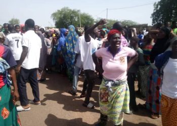 Burkina Faso :Les populations de Pama manifestent contre le terrorisme
