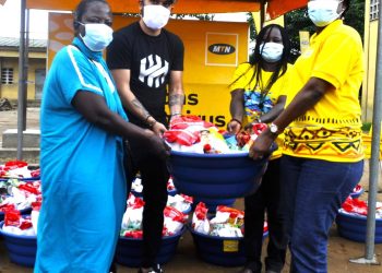 Covid-15:  Le groupe MTN vient en aide aux familles vulnérables de Yopougon Ndokoi et Port-Bouët