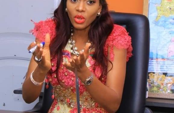 Présidentielle 2020 : Carine Bladi (candidate déclarée) dit non au parrainage citoyen