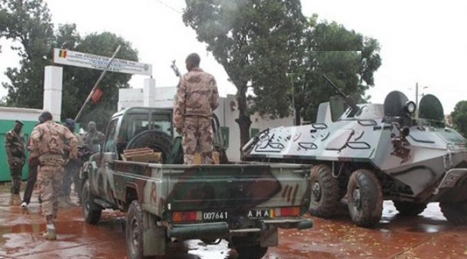 Mali: Situation confuse, des coups de feu entendus