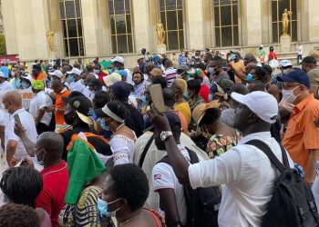 France: Manifestation à Paris contre le 3e mandat de Ouattara