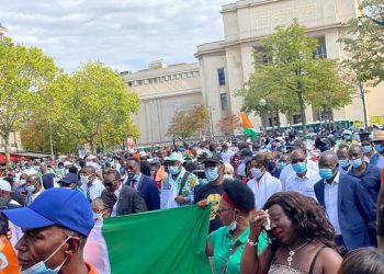 France: 2ème manifestation à Paris contre le 3ème mandat de Ouattara
