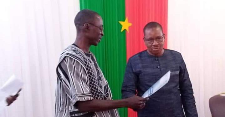 Burkina/Présidentielle : Issa Sawadogo, premier candidat à déposer son dossier à la CENI