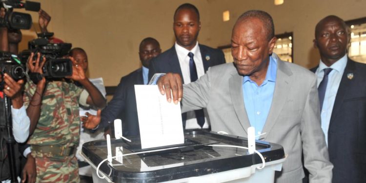 Présidentielle en Guinée : Les bureaux de vote ont ouvert dans une atmosphère de tensions