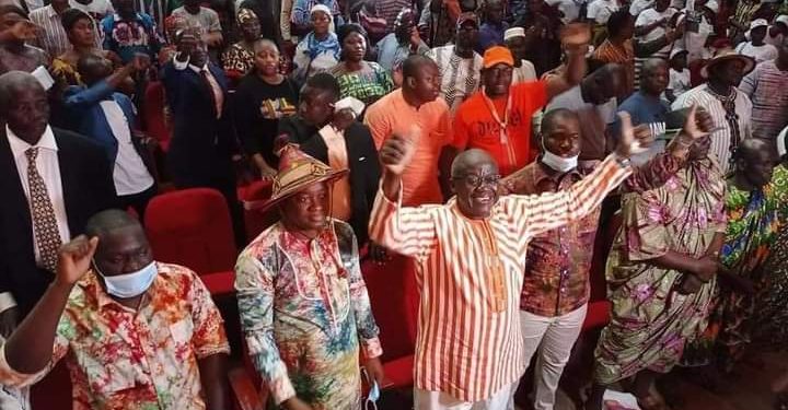 Présidentielle burkinabè : Les ministres du Commerce et de l’Habitat battent campagne à Abidjan pour Roch