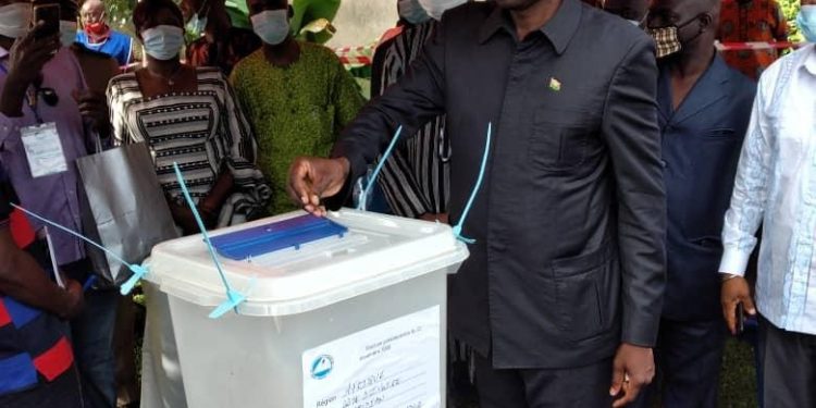 Présidentielle burkinabè à Abidjan: »Un acte historique », selon l’Ambassadeur Mahamadou Zongo