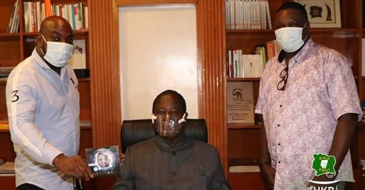 Gardés à vue à la gendarmerie : Bédié apporte son soutien à Yodé et Siro