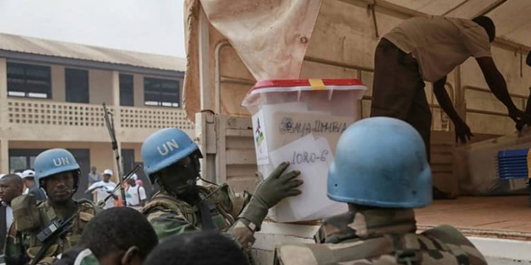 Centrafrique/ Elections couplées: Début de vote d&rsquo;un scrutin à haut risque