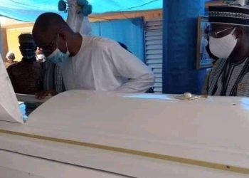 Burkina: Le général Gilbert Diendéré autorisé à prendre part aux obsèques de sa mère