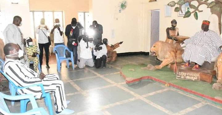 Burkina Faso: Zéphirin Diabré prend « bénédictions et conseils » auprès du Moogho Naaba