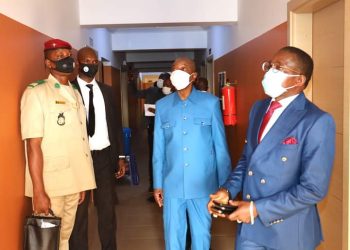 Après des visites surprises dans l&rsquo;administration: Alpha Condé annonce des sanctions contre des ministres