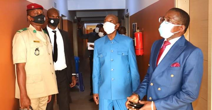 Après des visites surprises dans l&rsquo;administration: Alpha Condé annonce des sanctions contre des ministres