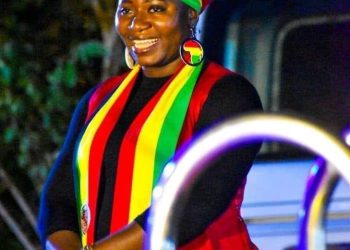 Show-biz: Nourat, une étoile qui a la tête sur les épaules