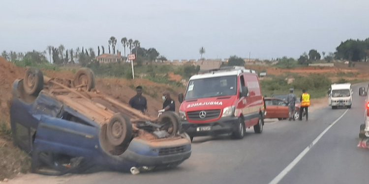 Accident de la circulation: Un véhicule projeté les 4 roues en l&rsquo;air à Songon Dagbé