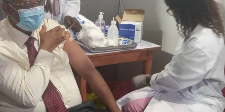 Lutte contre la Covid-19 : Plusieurs ministres en première ligne de la campagne de vaccination